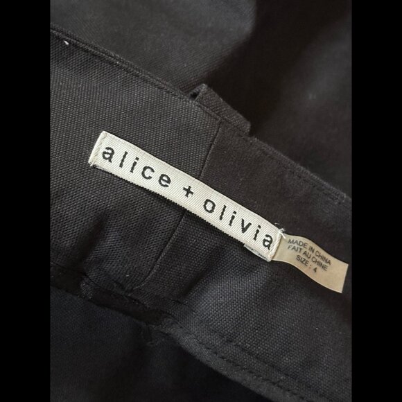 Alice + Olivia Mini Shorts 4 Womens Black Low Rise Flat Front - Picture 6 of 8